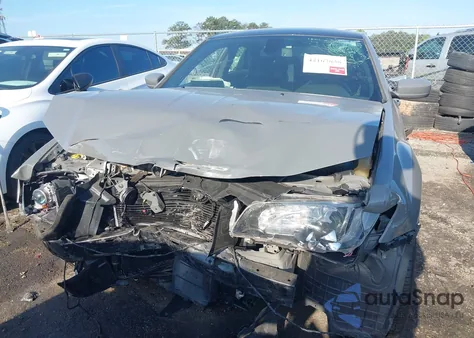 2019 Chrysler 300 300S из США, поврежденный, VIN 2C3CCABG0KH559734